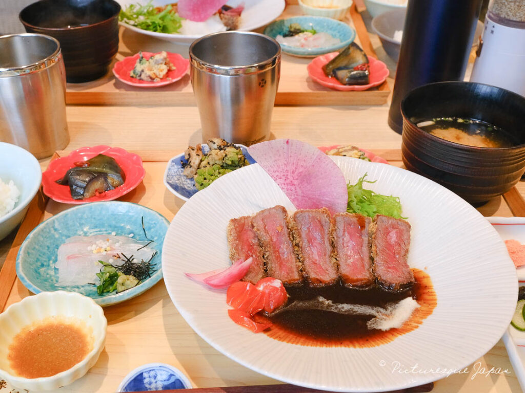 象印食堂 東京店のメニュー 象印御前（鯛茶漬け付き）