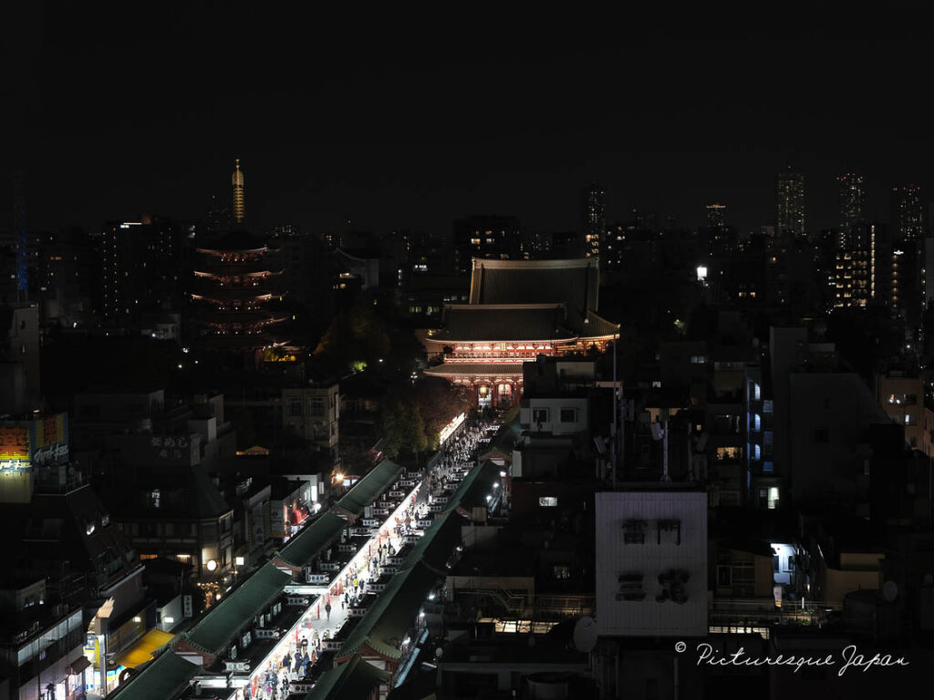 浅草文化観光センターから見た夜の仲見世通り