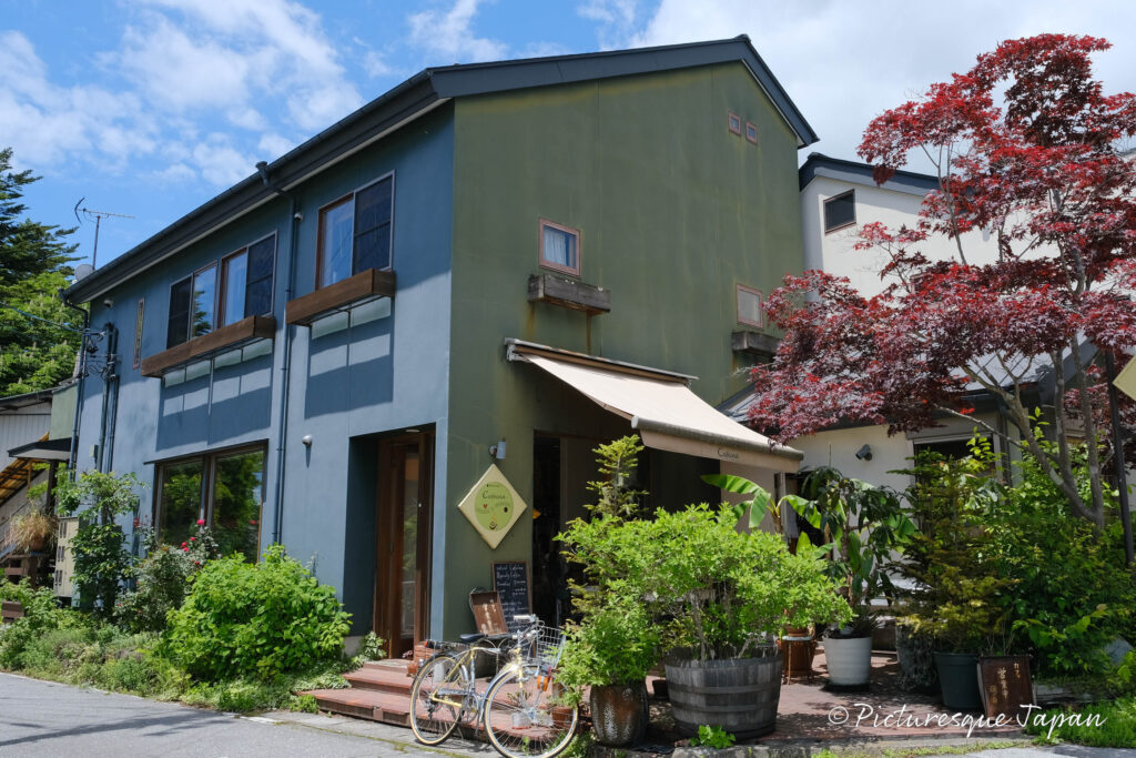 Natural CafeIna(ナチュラル・カフェイーナ)の外観